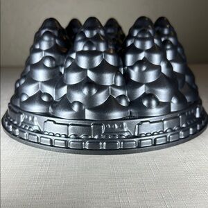 Nordic Ware Holiday Tree Bundt Cake Pan